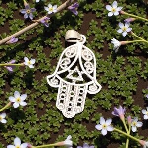 Elegant .925 Silver Hamsa Hand of God Pendant